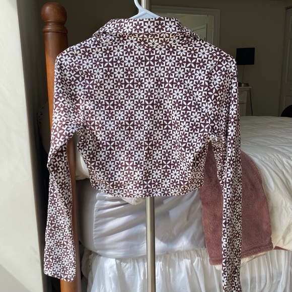 H&M Retro Floral 70s Button Down Crop Top, Size Small - Picture 2 of 4